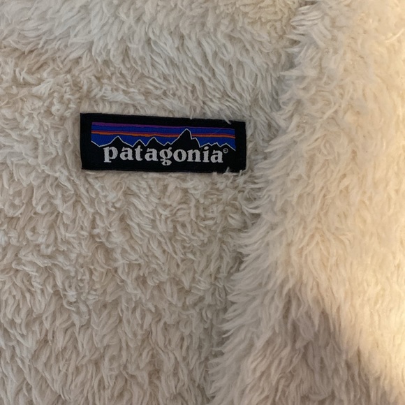 Beautiful used Patagonia fleece pullover! - Picture 2 of 6